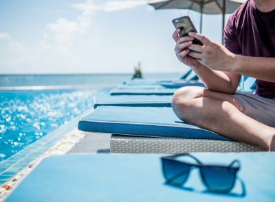 esendex studie e mails im urlaub 2 - Immer mehr Arbeitnehmende werden im Urlaub beruflich kontaktiert