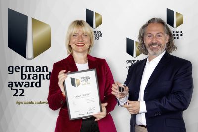 bild 44 - Wegner & Partner erhält German Brand Award für die I AM YOUR OAT Markenentwicklung.