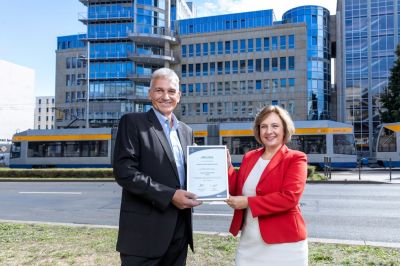 bild 25 - Leipziger Verkehrsbetriebe mit Regional-Auszeichnung "Gesunder Arbeitgeber 2022/23" ausgezeichnet